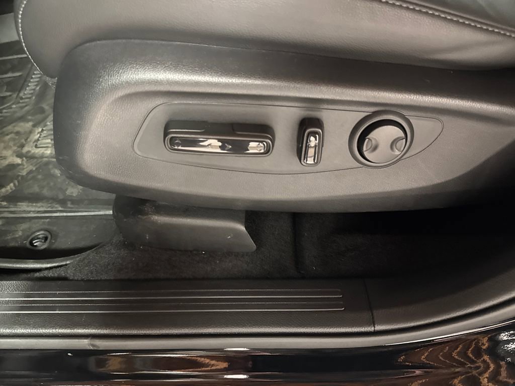 Certified 2025 Honda CR-V EX-L image 22