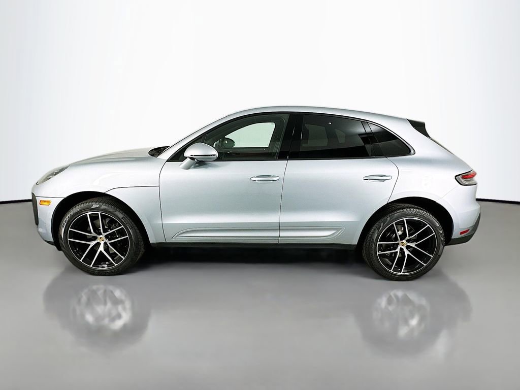 New 2025 Porsche Macan image 2