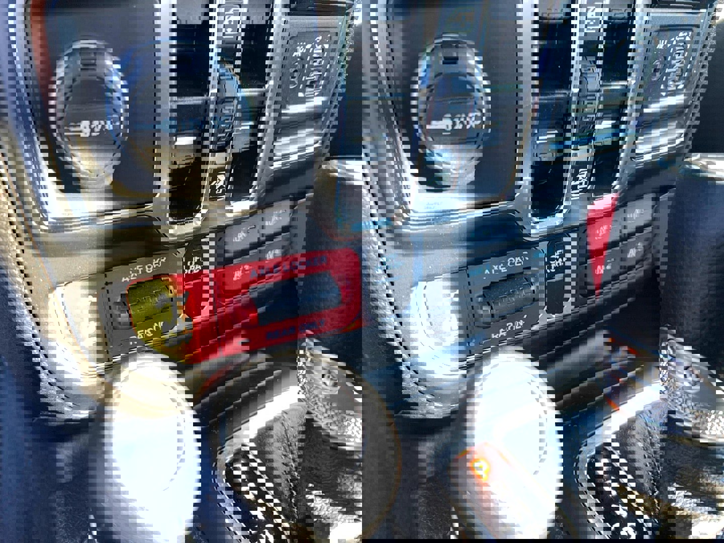 Used 2024 Jeep Wrangler Willys image 22