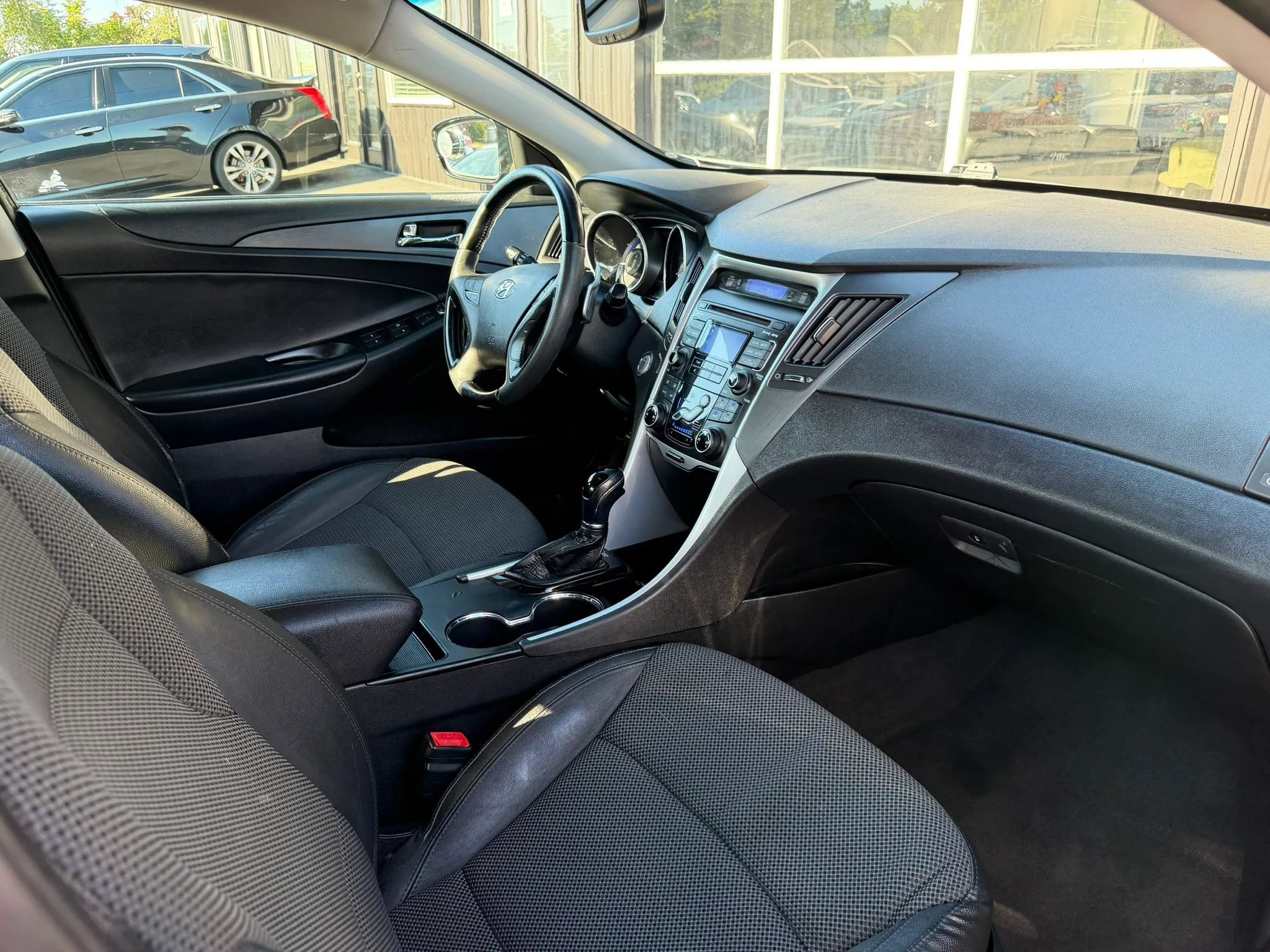 Used 2011 Hyundai Sonata SE FWD image 23