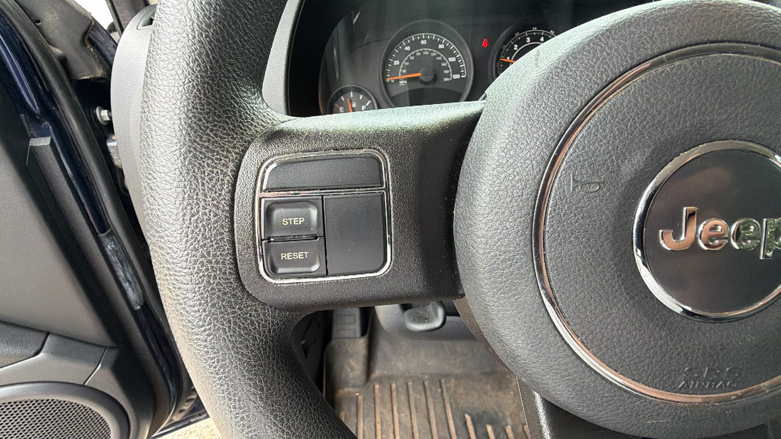 Used 2016 Jeep Patriot Sport w/ Power Value Group FWD image 26