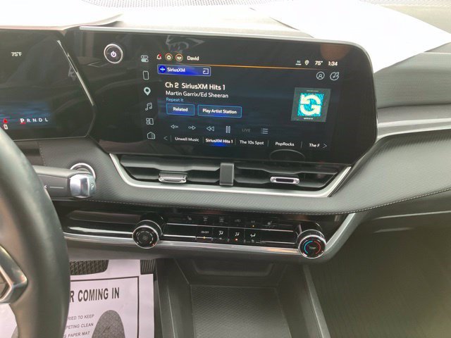 Used 2025 Chevrolet Equinox LT AWD/4WD image 17