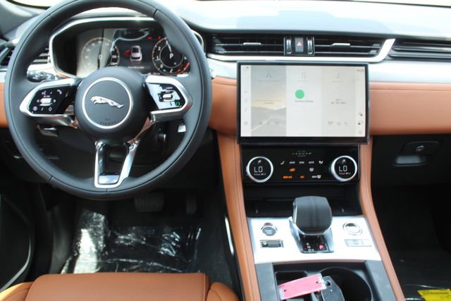 New 2026 Jaguar F-PACE R-Dynamic S image 22