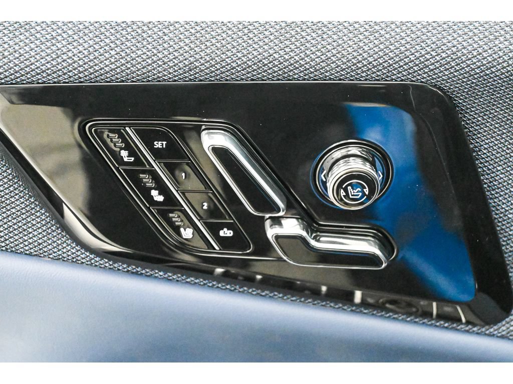 New 2027 Cadillac Optiq Premium Luxury AWD/4WD image 17