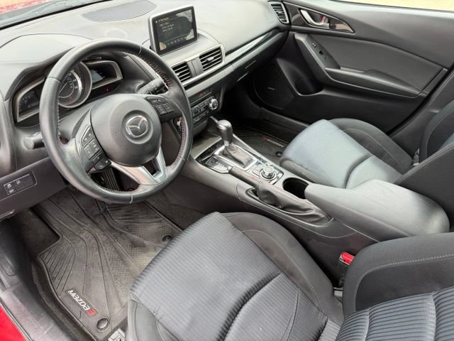 Used 2016 MAZDA MAZDA3 i Touring w/ Popular Equipment Package FWD image 11