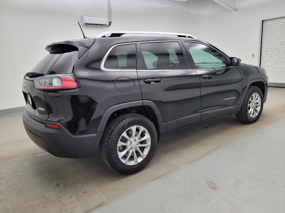 Used 2019 Jeep Cherokee Latitude w/ Cold Weather Group image 10