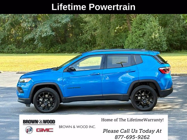 Used 2026 Jeep Compass Latitude AWD/4WD image 3