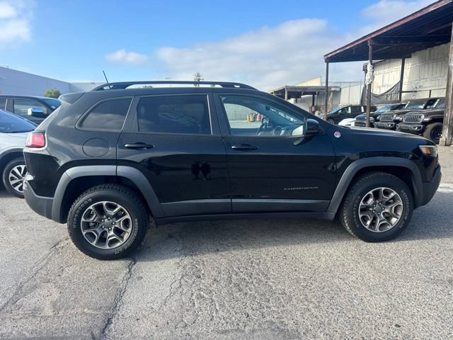 Used 2022 Jeep Cherokee Trailhawk AWD/4WD image 4