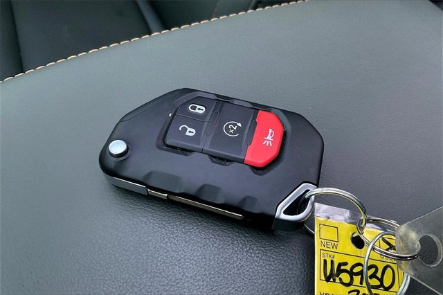 Used 2024 Jeep Wrangler High Altitude image 10