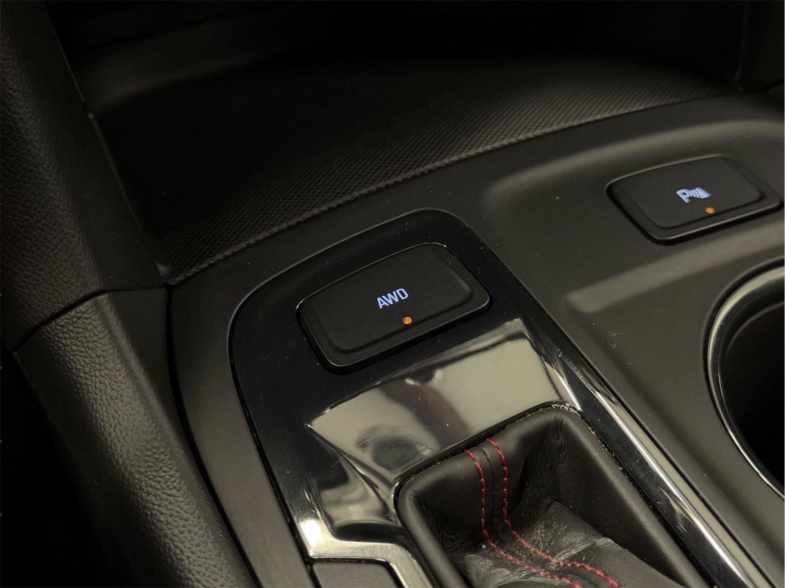 Used 2024 Chevrolet Equinox RS AWD/4WD image 19