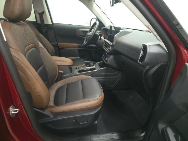 Used 2025 Ford Bronco Sport Outer Banks w/ Outer Banks Tech Package+ AWD/4WD image 3