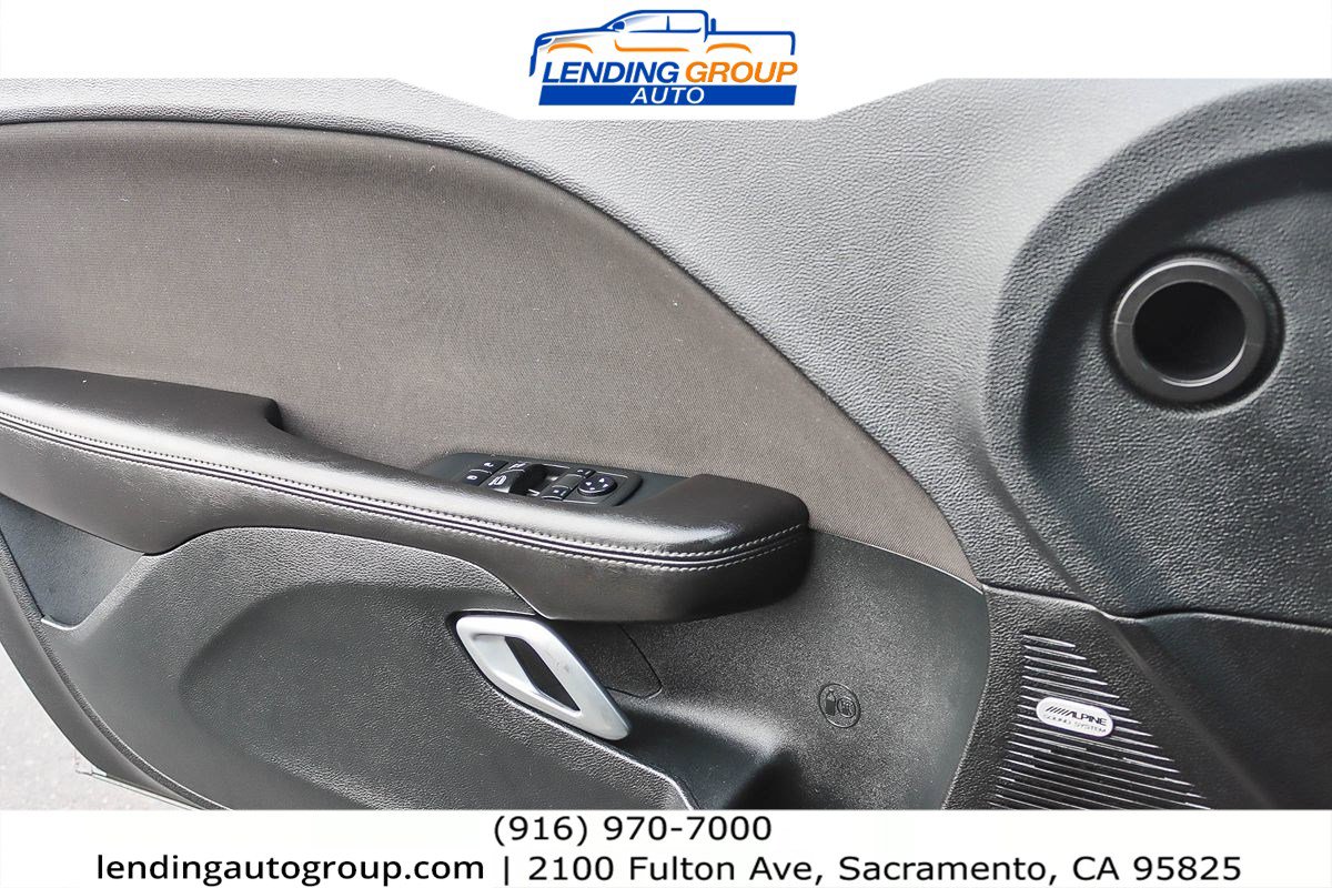 Used 2018 Dodge Challenger SXT w/ Blacktop Package image 19