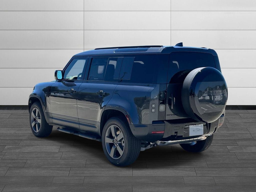 New 2026 Land Rover Defender 110 S AWD/4WD image 3