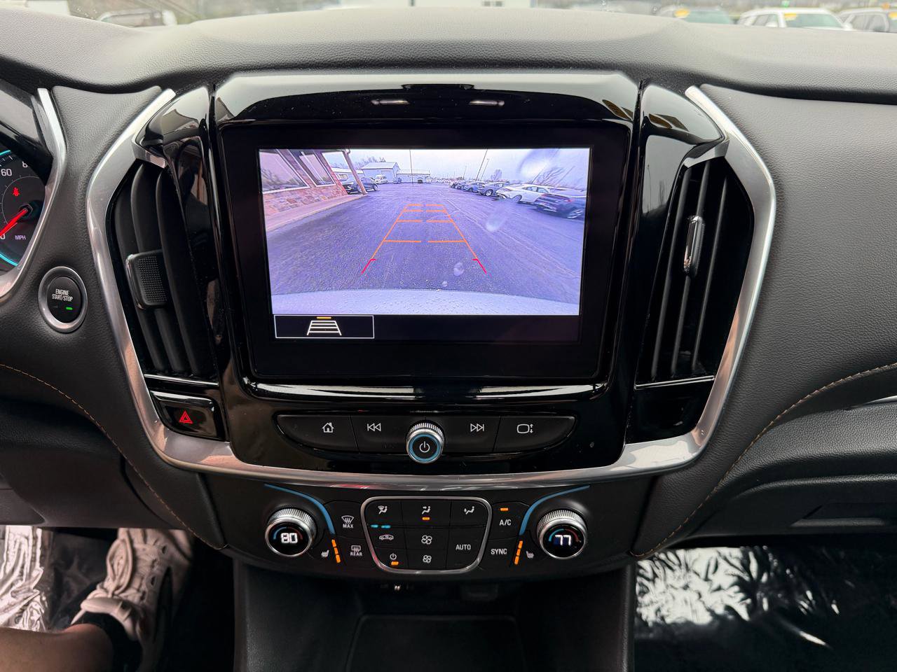 Used 2020 Chevrolet Traverse LT image 33