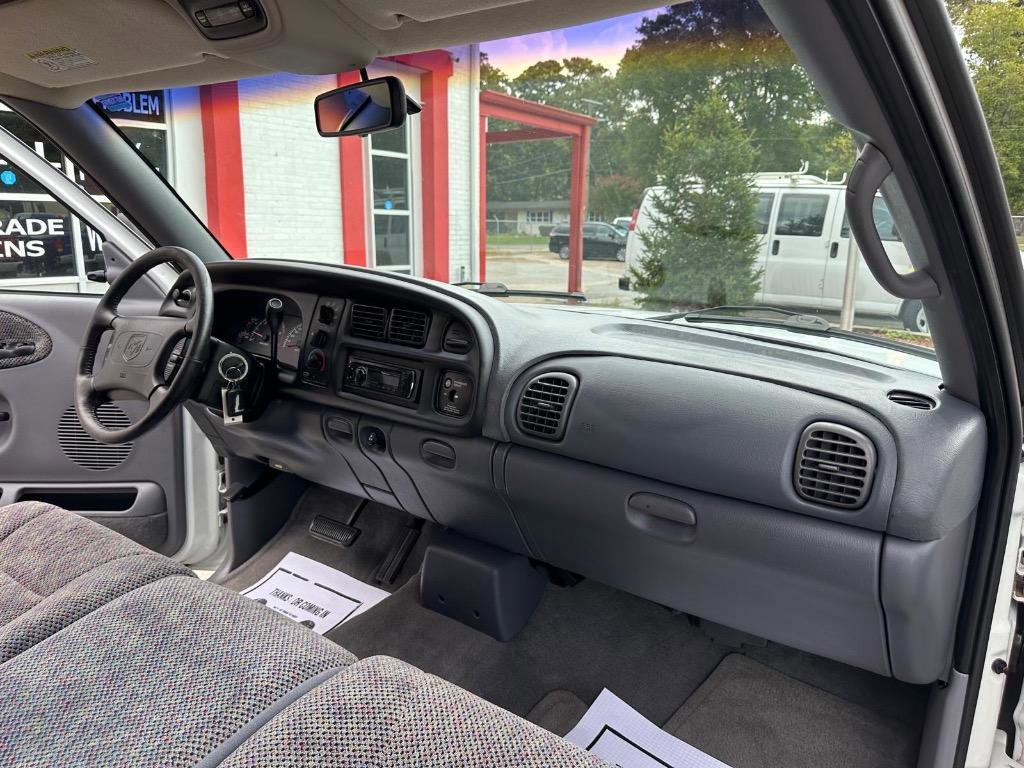 Used 1998 Dodge Ram 1500 Truck ST image 28