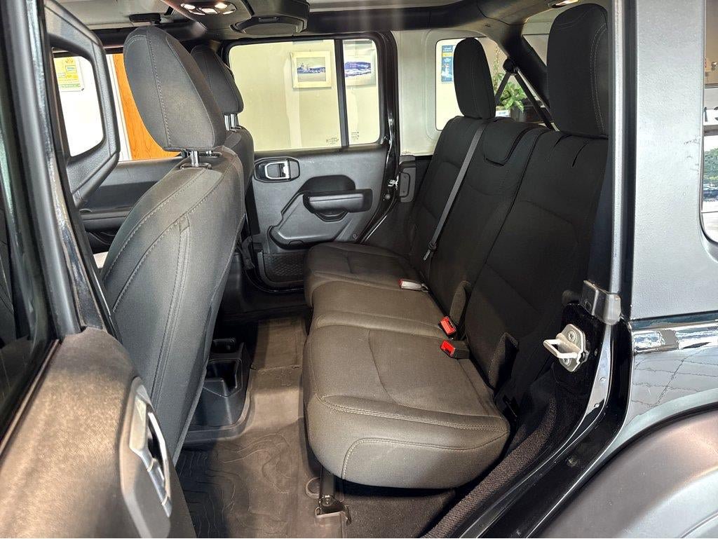 Used 2022 Jeep Wrangler Unlimited Sport AWD/4WD image 32