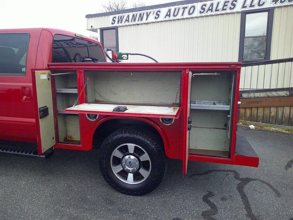 Used 2015 Ford F250 Lariat w/ Lariat Ultimate Package image 5