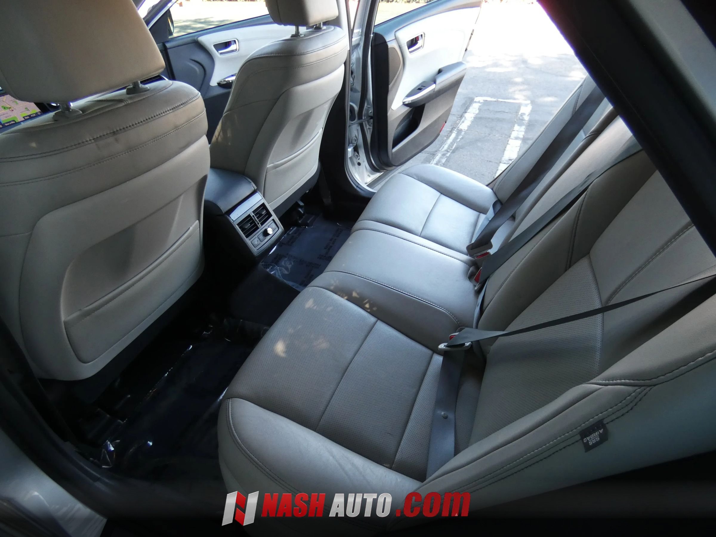 Used 2014 Toyota Avalon Limited FWD image 41