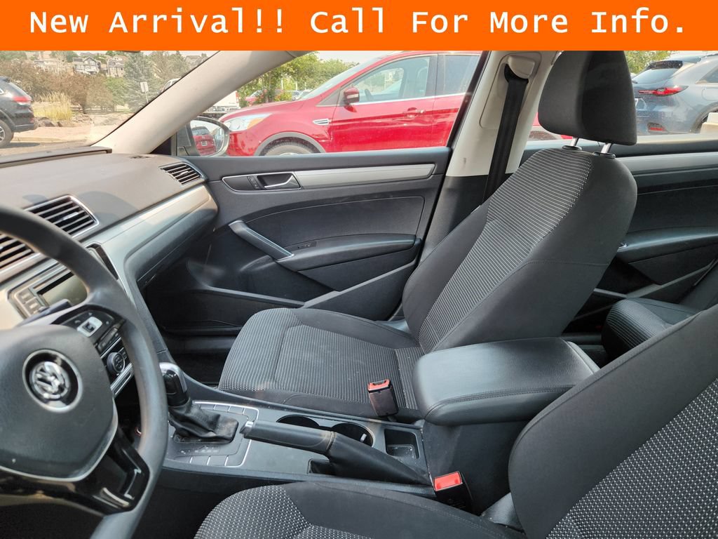 Used 2017 Volkswagen Passat 1.8T S FWD image 10