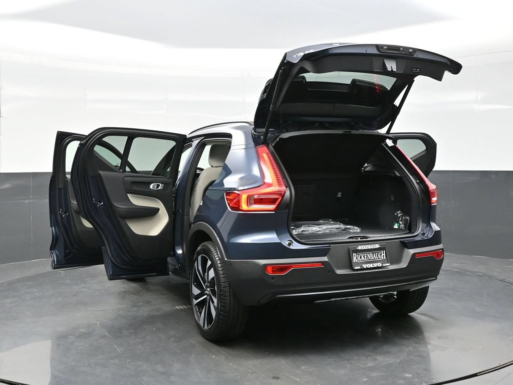 New 2026 Volvo XC40 B5 Ultra w/ Protection Package Premier AWD/4WD image 42