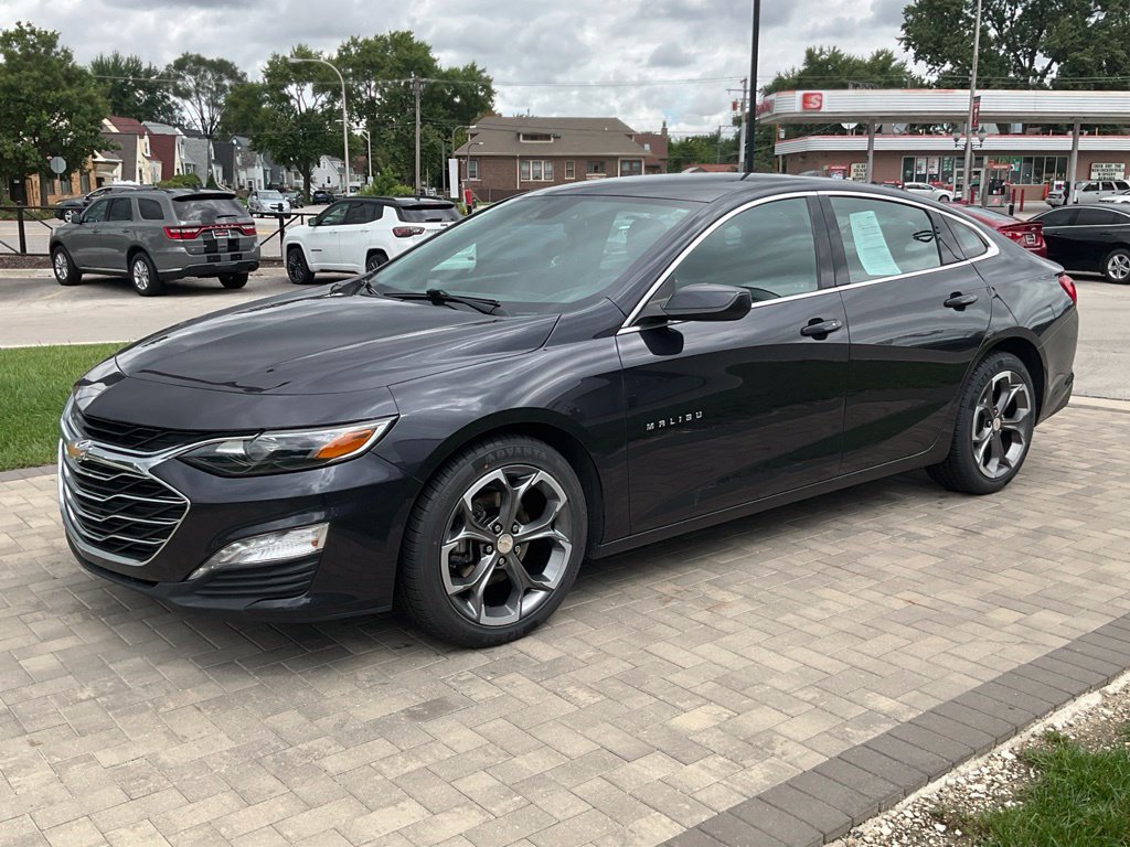 Used 2023 Chevrolet Malibu LT w/ Driver Confidence Package FWD image 4