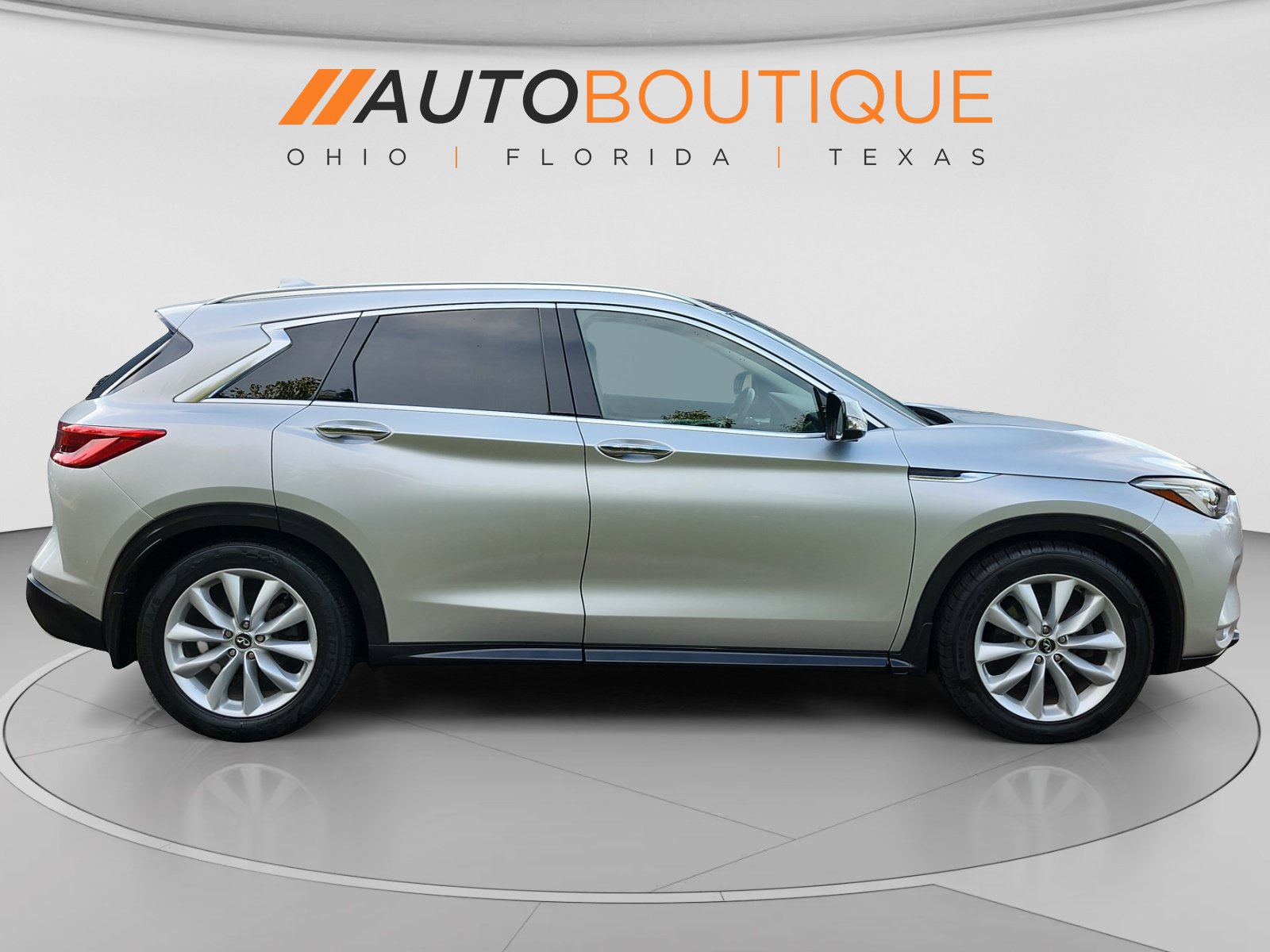 Used 2019 INFINITI QX50 Essential w/ Proactive Package AWD/4WD image 6