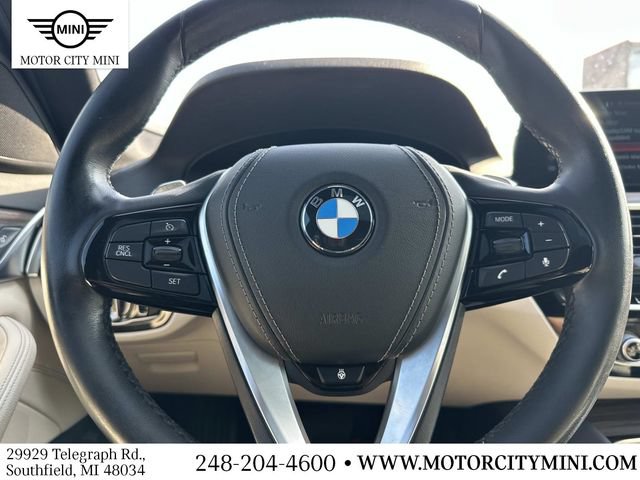 Used 2018 BMW 530e xDrive w/ Premium Package 2 AWD/4WD image 23