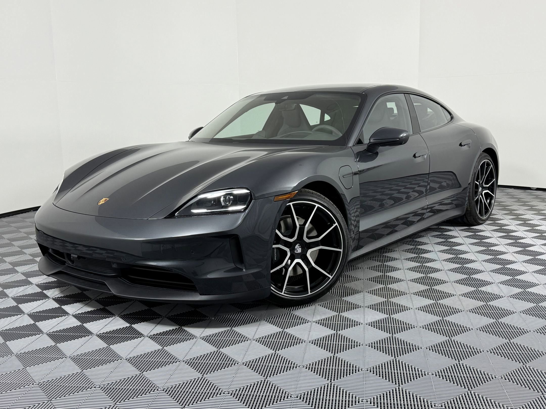 New 2026 Porsche Taycan image 1