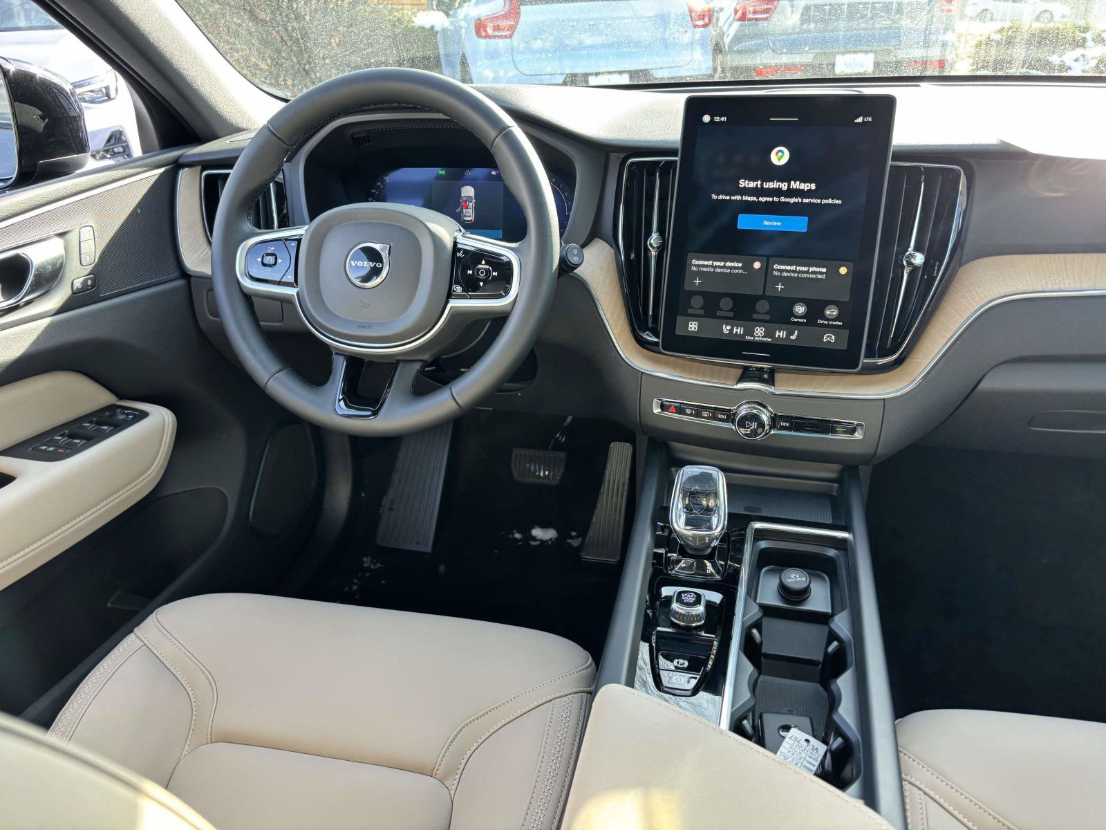 Used 2026 Volvo XC60 B5 Plus w/ Protection Package Premier AWD/4WD image 28