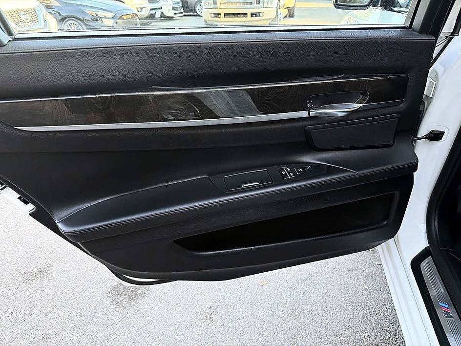 Used 2012 BMW 750Li RWD image 12
