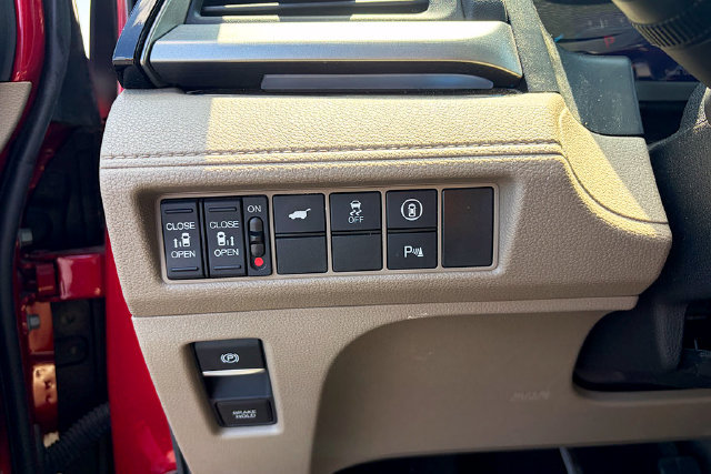 Used 2024 Honda Odyssey Touring image 23