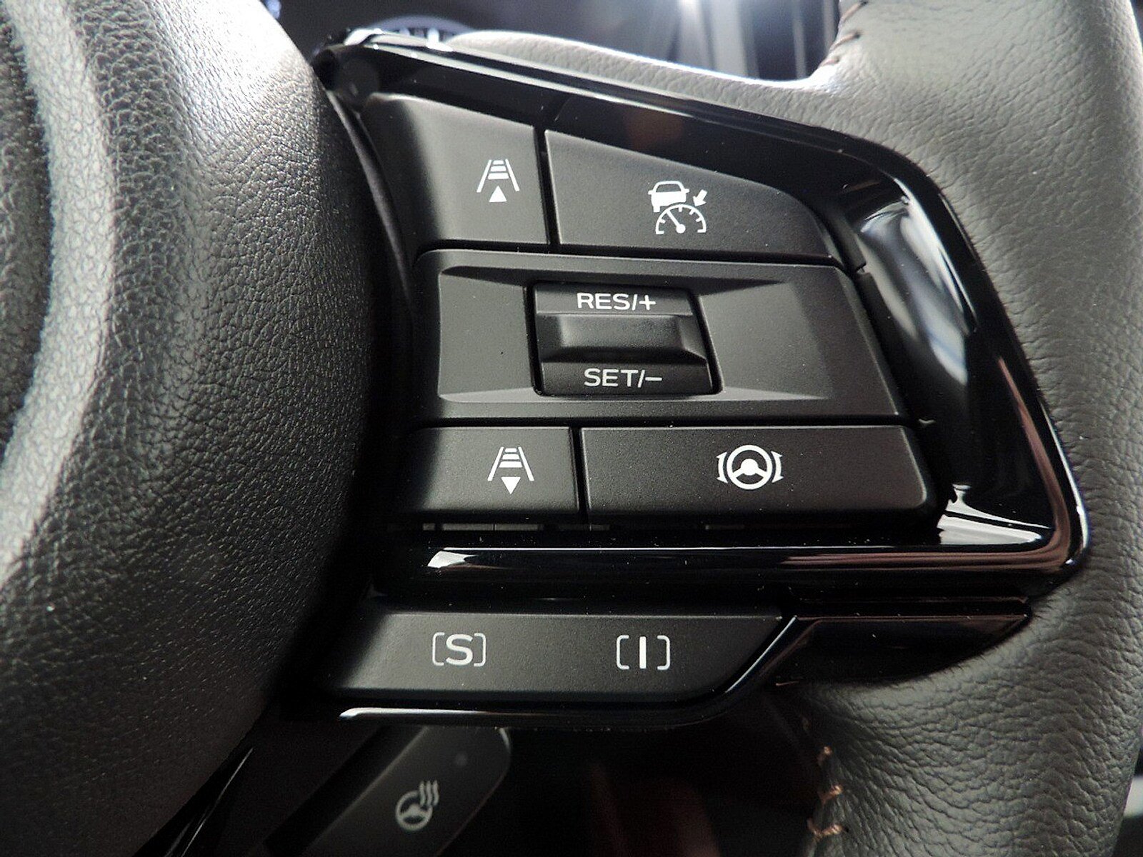 New 2026 Subaru Forester Touring AWD/4WD image 25