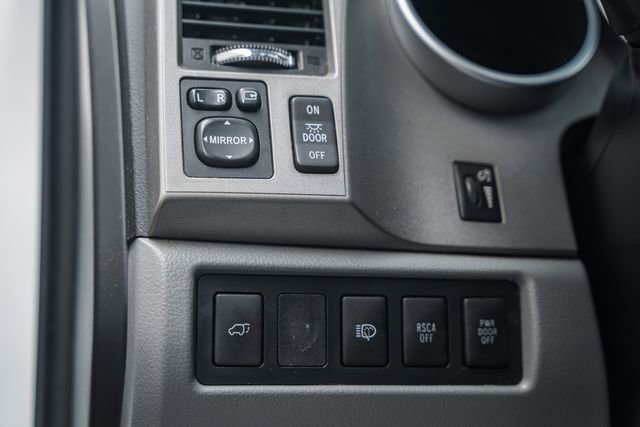 Used 2010 Toyota Sequoia Limited image 52