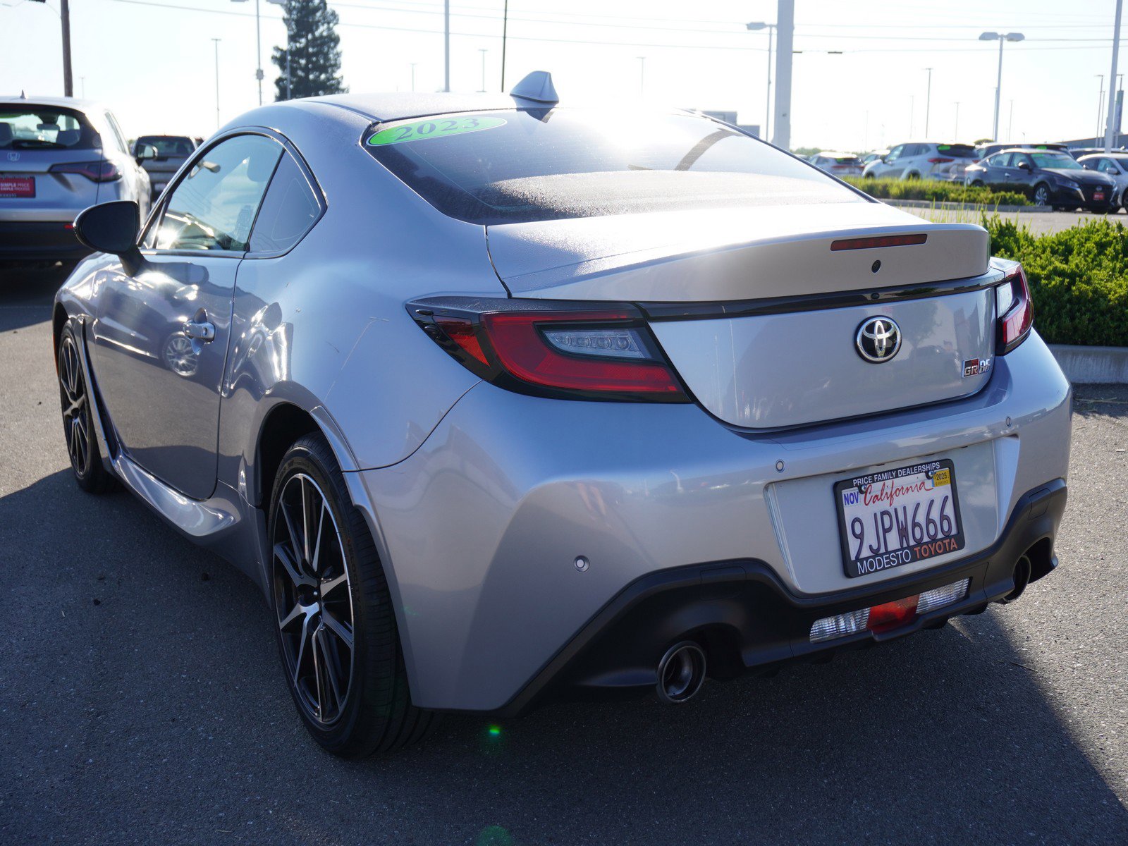 Used 2023 Toyota GR86 RWD image 8