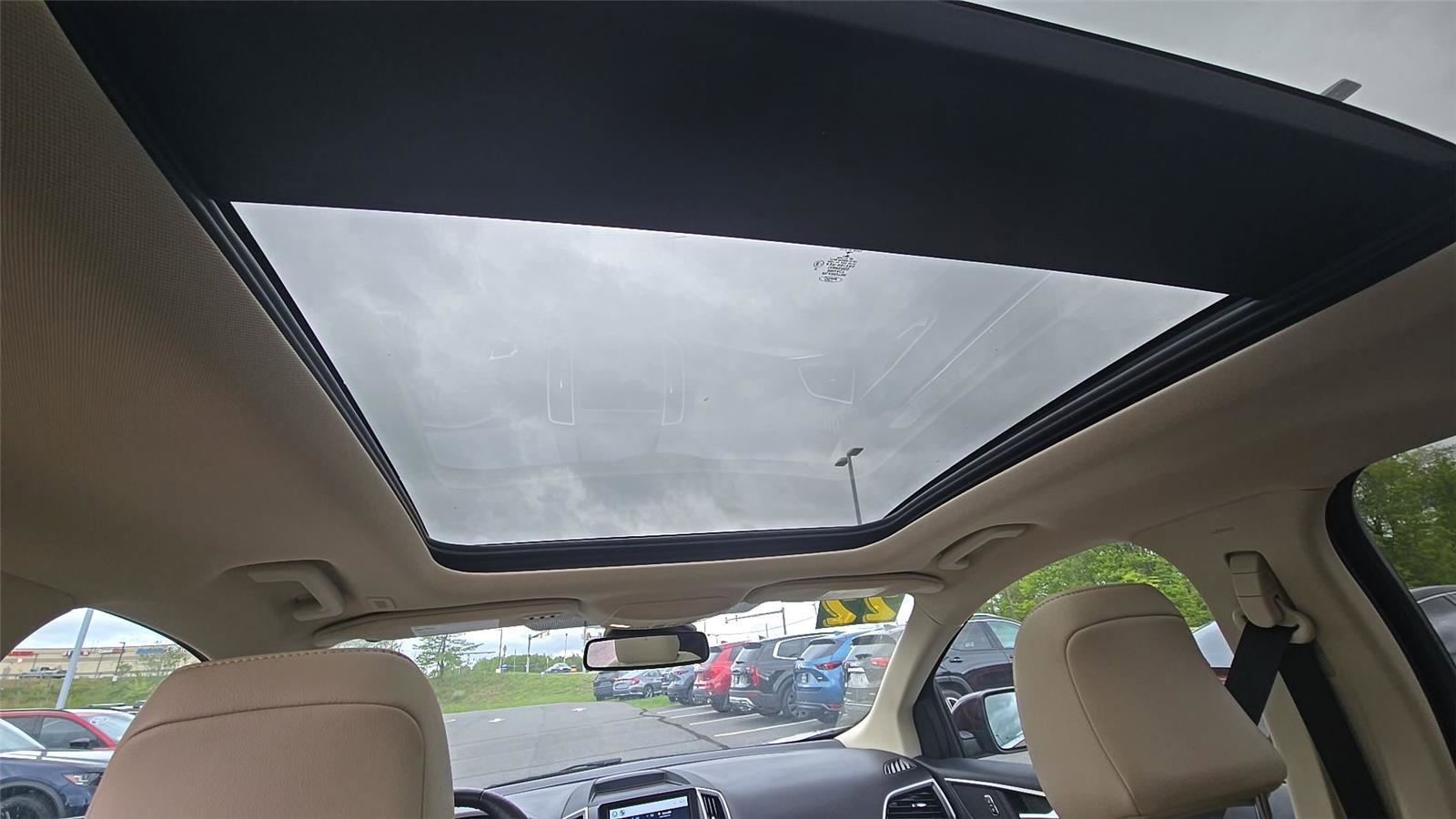 Used 2022 Ford Edge SEL w/ Convenience Package image 12