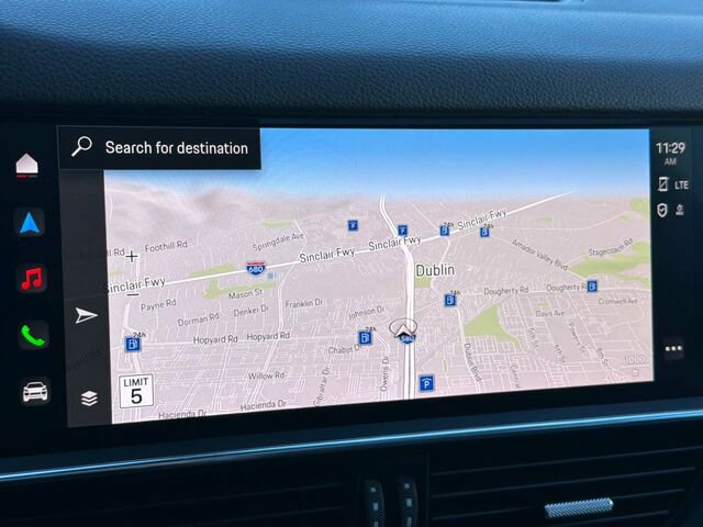 Used 2023 Porsche Cayenne Platinum Edition image 25