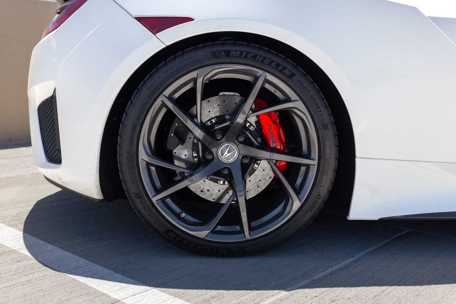 Used 2017 Acura NSX AWD/4WD image 25