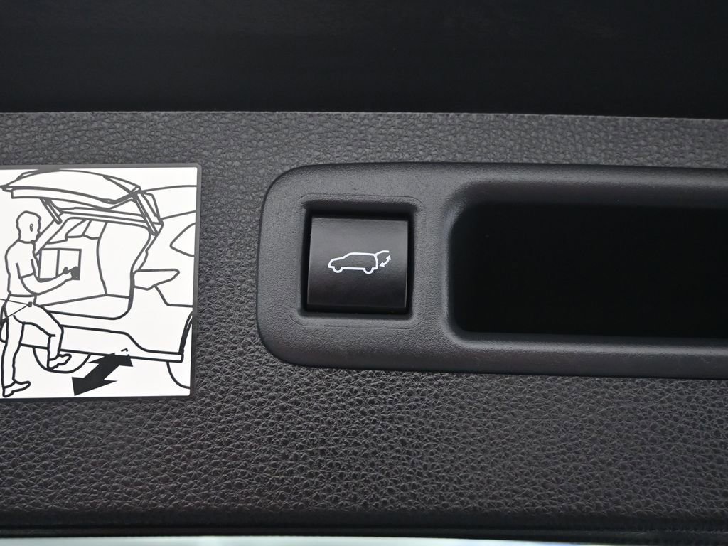 Used 2022 Toyota Highlander Limited image 40