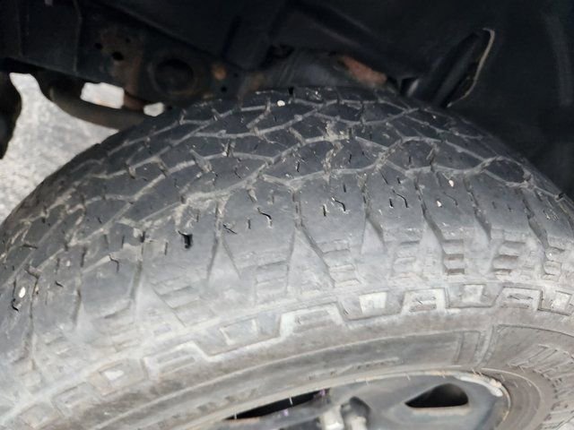 Used 2020 Jeep Gladiator Sport w/ Auxiliary Switch Group AWD/4WD image 25