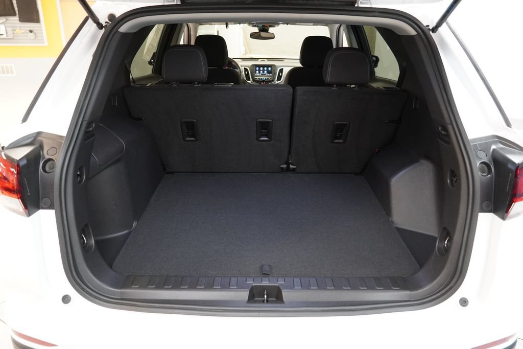 Used 2024 Chevrolet Equinox LS w/ LS Convenience Package FWD image 11