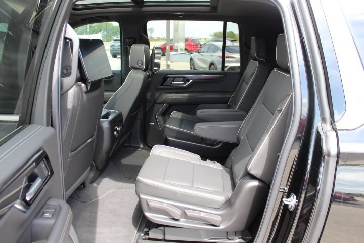 New 2026 GMC Yukon XL Elevation AWD/4WD image 10