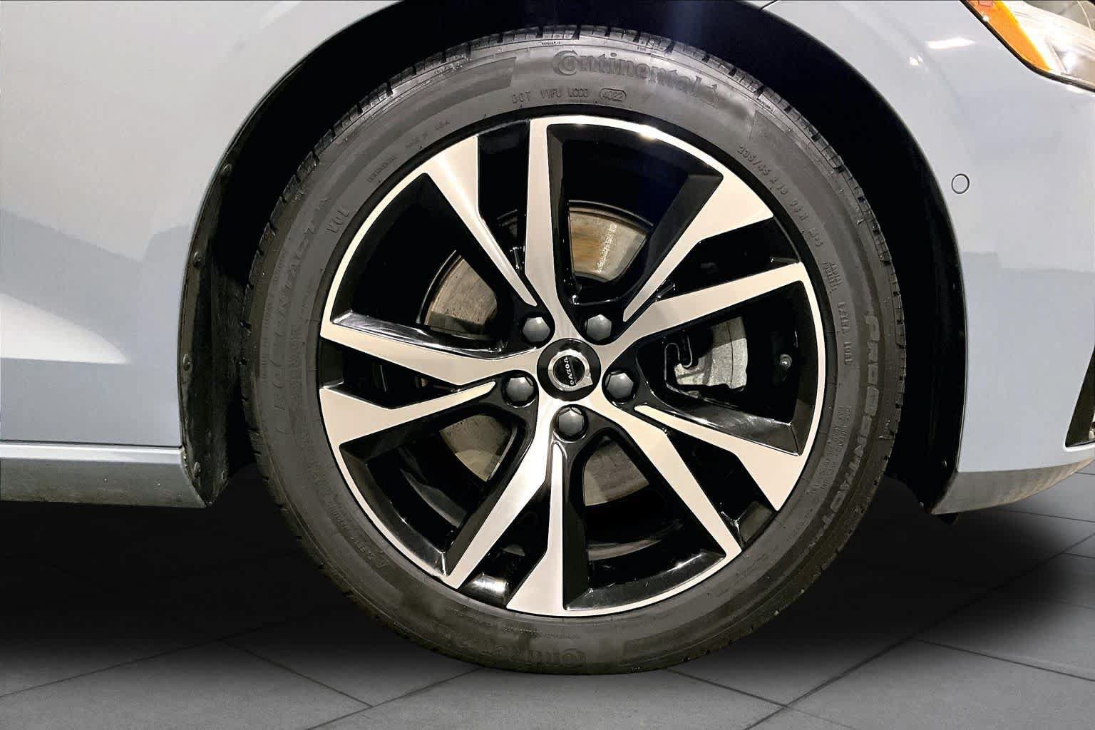 Used 2023 Volvo S60 B5 Plus AWD/4WD image 10