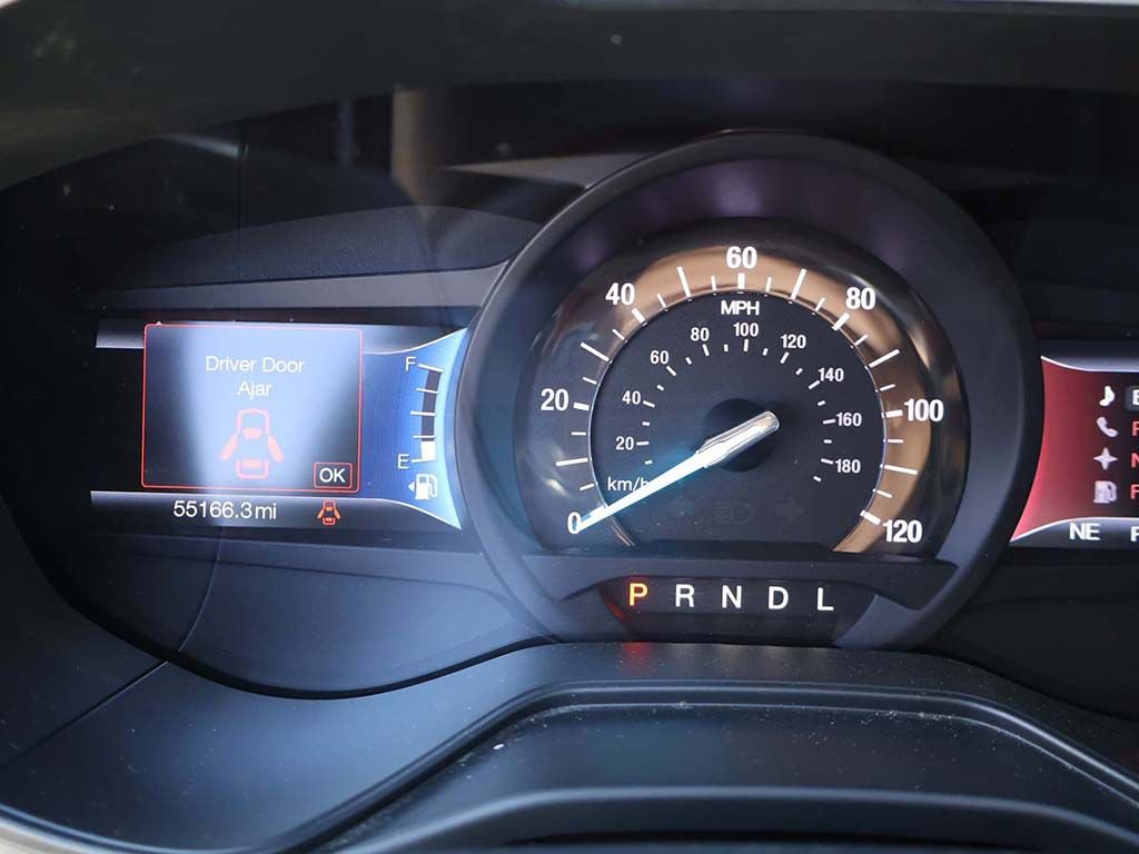 Used 2020 Ford Fusion SE image 40