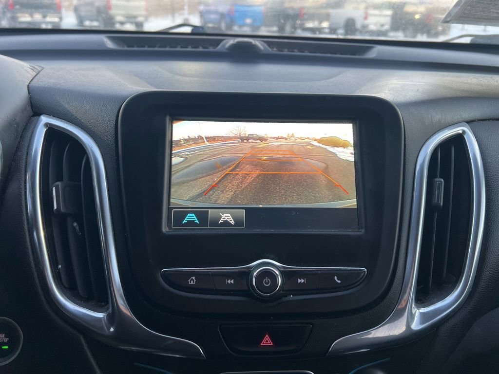 Used 2018 Chevrolet Equinox LT image 18