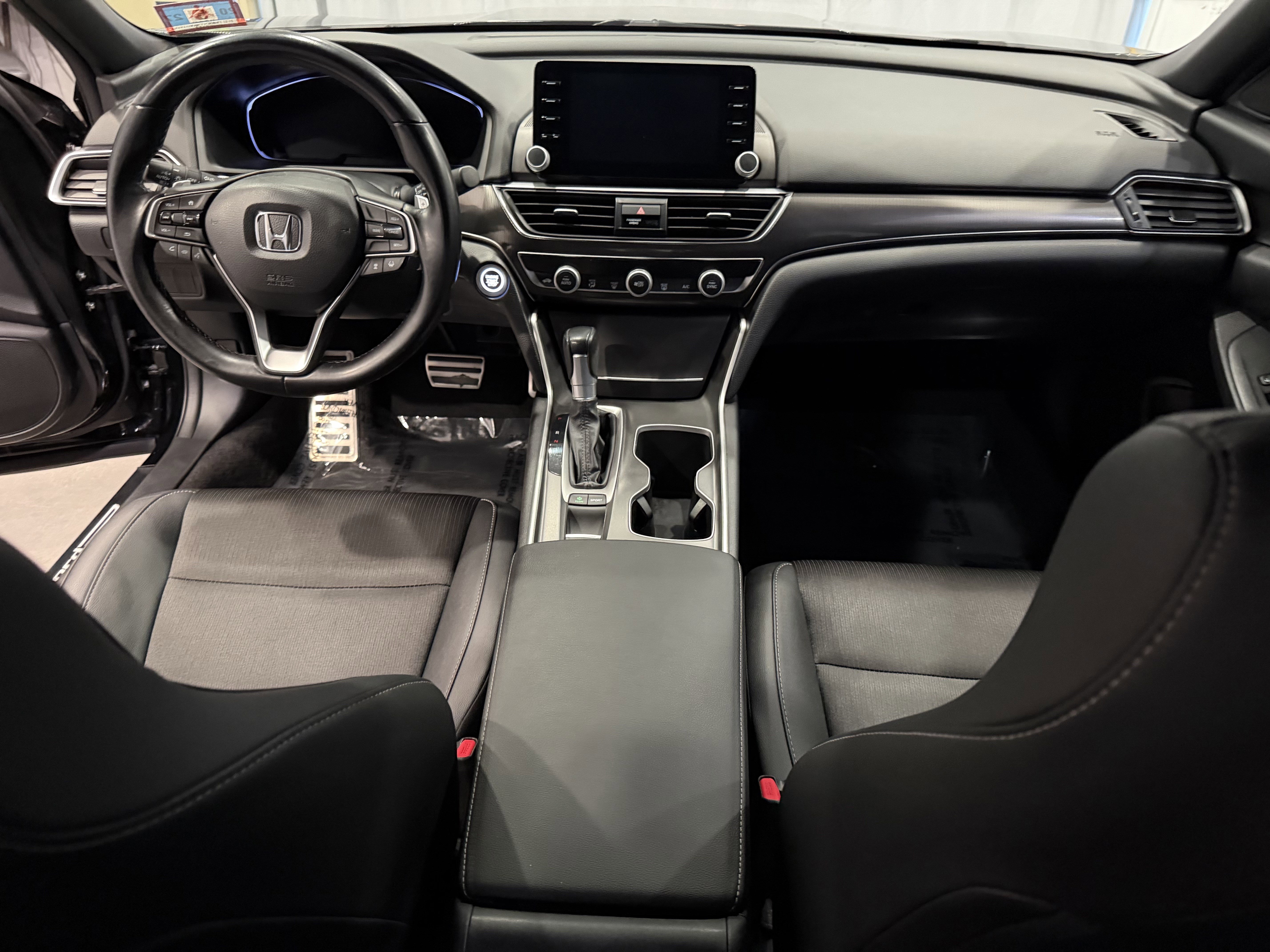 Used 2020 Honda Accord Sport image 16