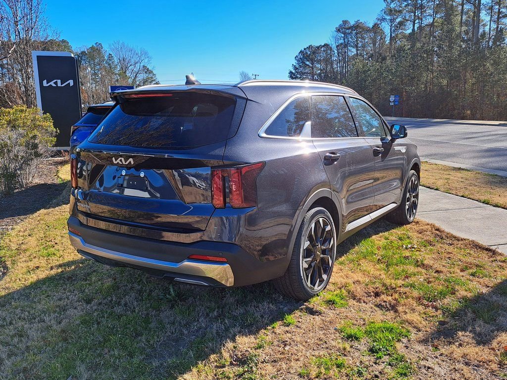 New 2026 Kia Sorento EX w/ EX Premium Package FWD image 4