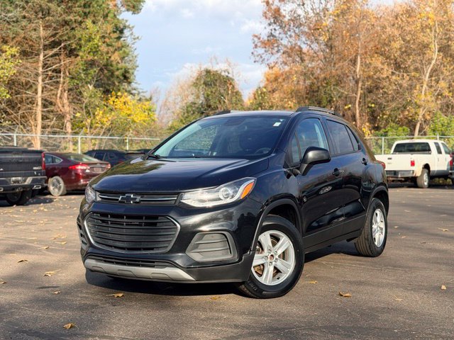Used 2021 Chevrolet Trax LT w/ Driver Confidence Package AWD/4WD image 2