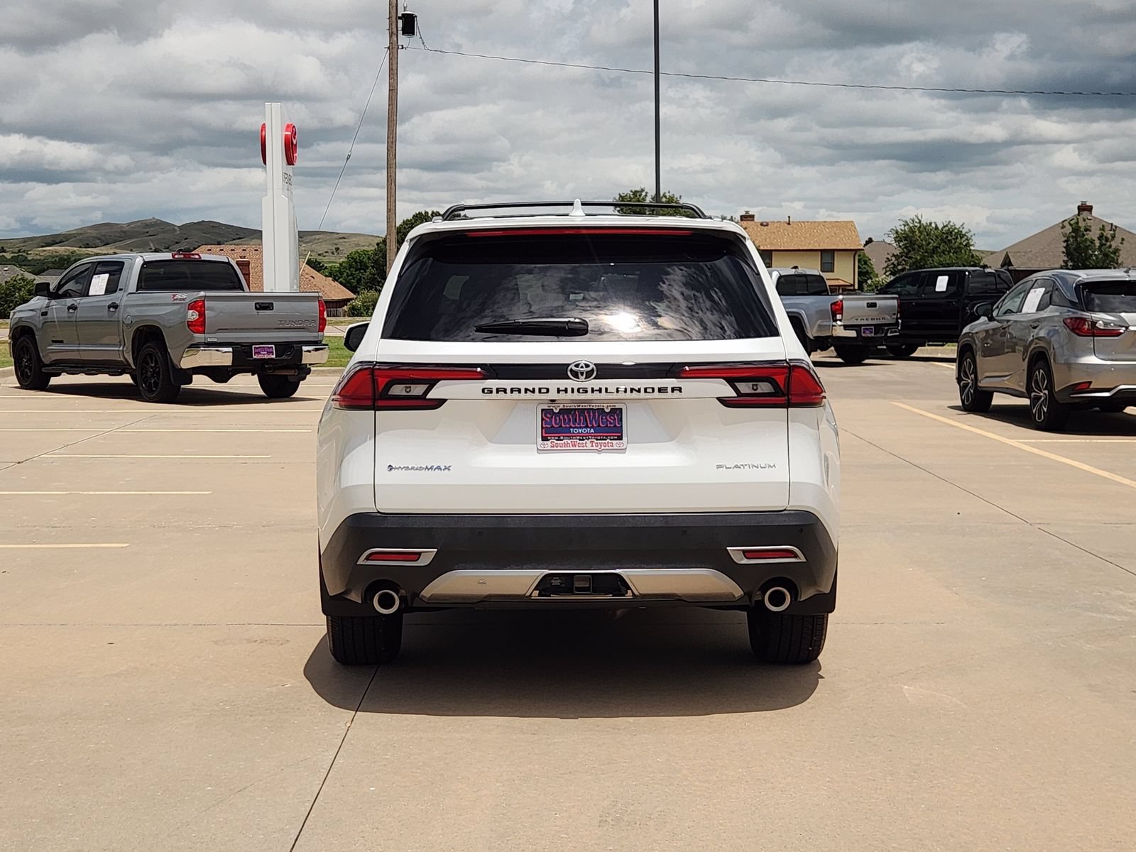 Used 2026 Toyota Grand Highlander AWD Hybrid image 8