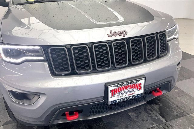 Used 2018 Jeep Grand Cherokee Trailhawk w/ Trailhawk Luxury Group AWD/4WD image 30