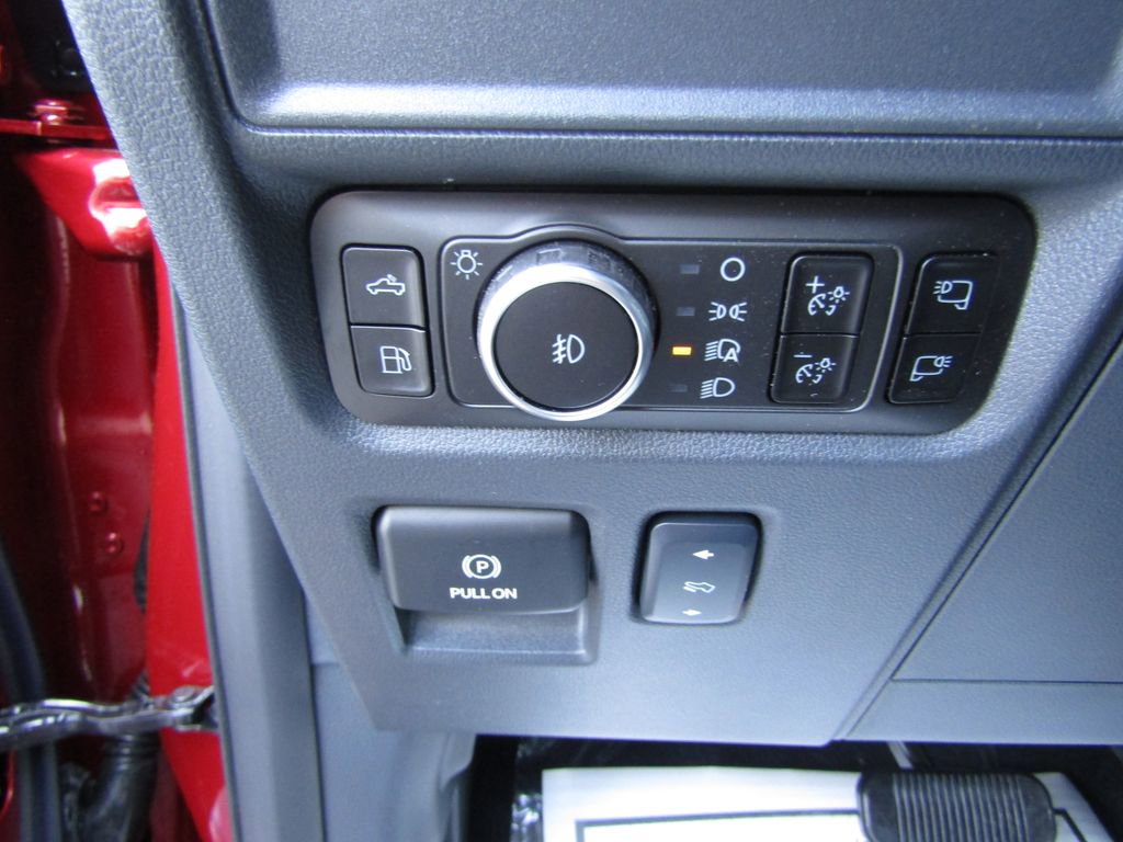 New 2025 Ford F150 Lariat w/ Equipment Group 501A Mid image 14